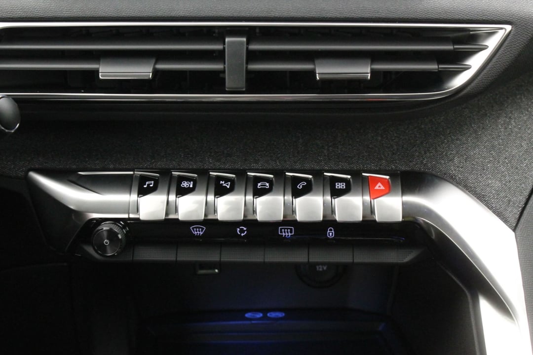 Peugeot 3008 bluehdi allure 130 - Au meilleur prix | Cardoen voitures