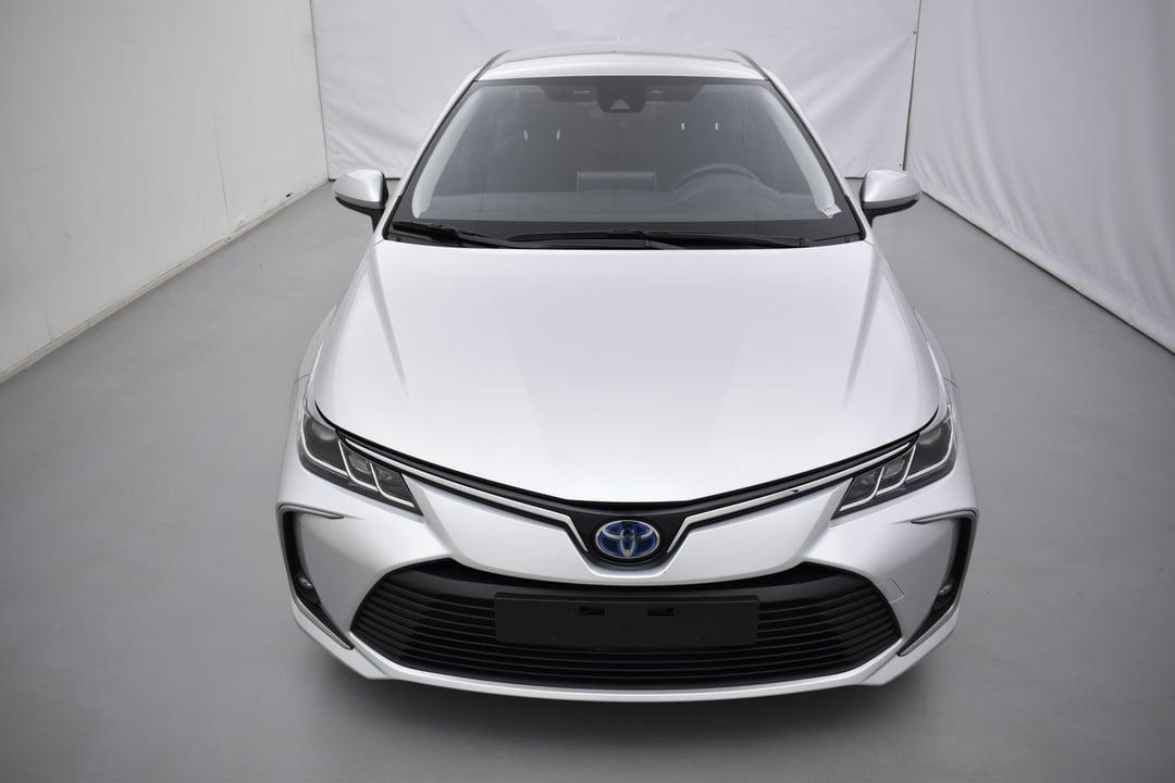 Toyota Corolla Sedan hybrid dynamic 98 AT koop aan de laagste prijs | Cardoen autosupermarkt