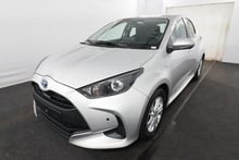Toyota Yaris vvt-i hybrid e-cvt dynamic 92 AT