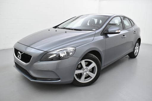 Volvo v40 t2