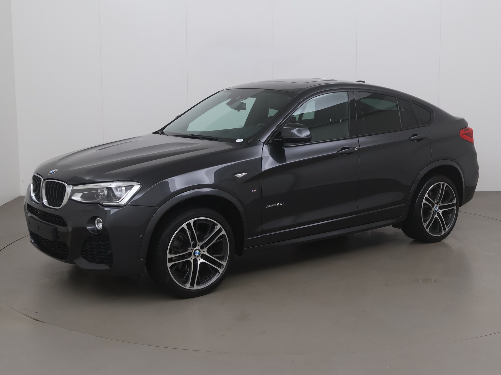 BMW X4 d’occasion reconditionnée - 2.0ia xdrive20 184 AT - 5 portes ...