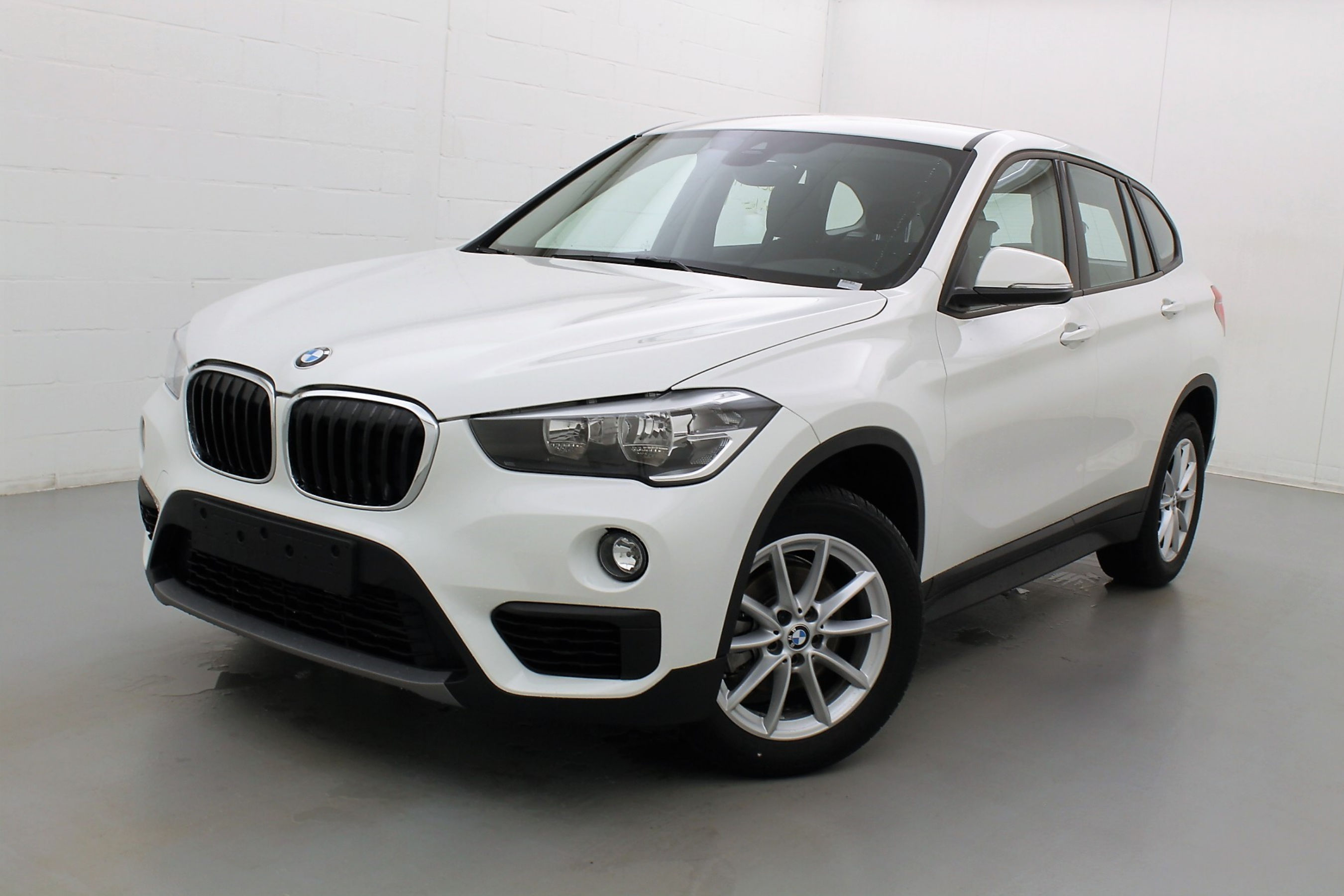 BMW X1 sdrive18 OPF 140 AT