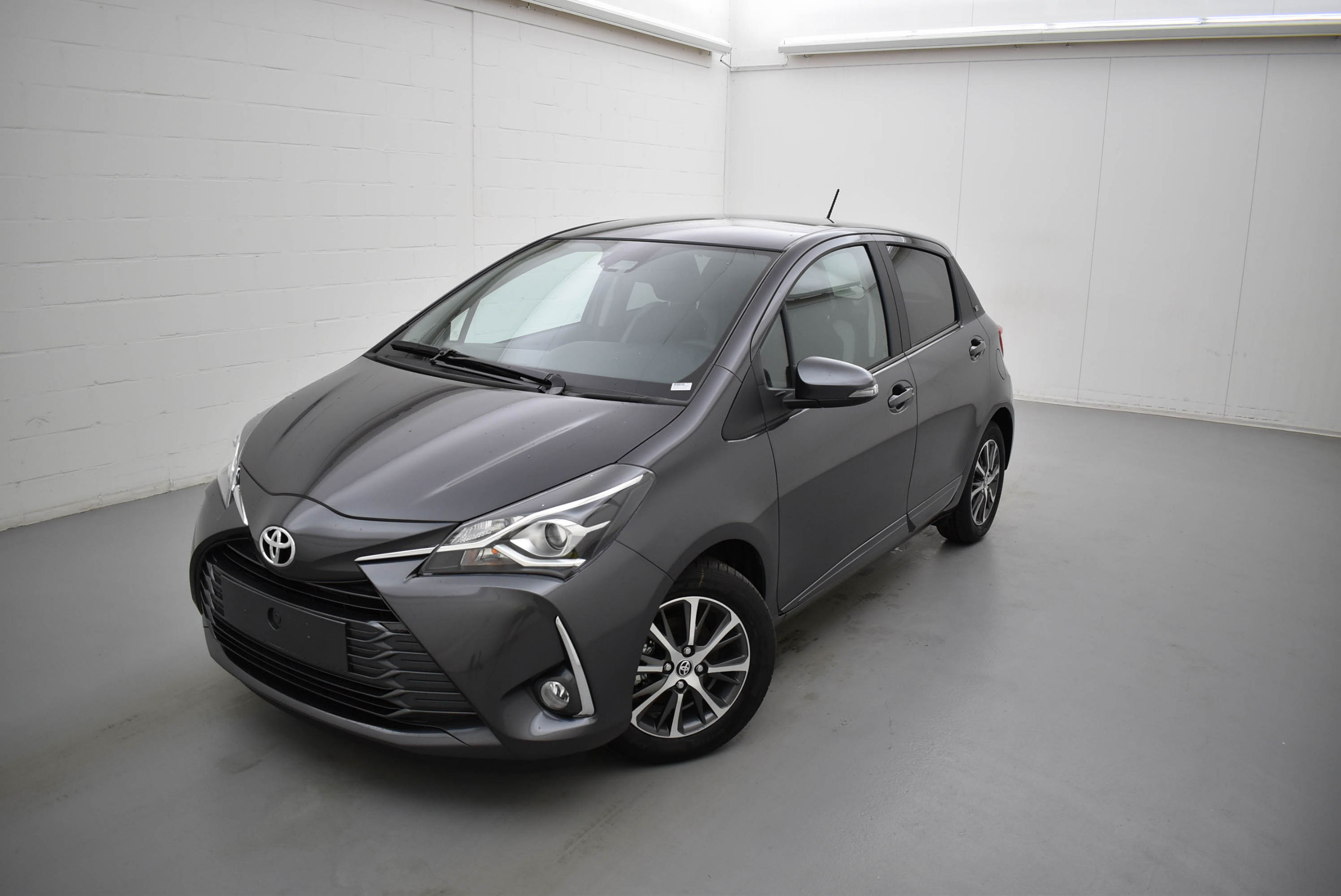 Toyota Yaris dual vvt-ie Y20 111 AT