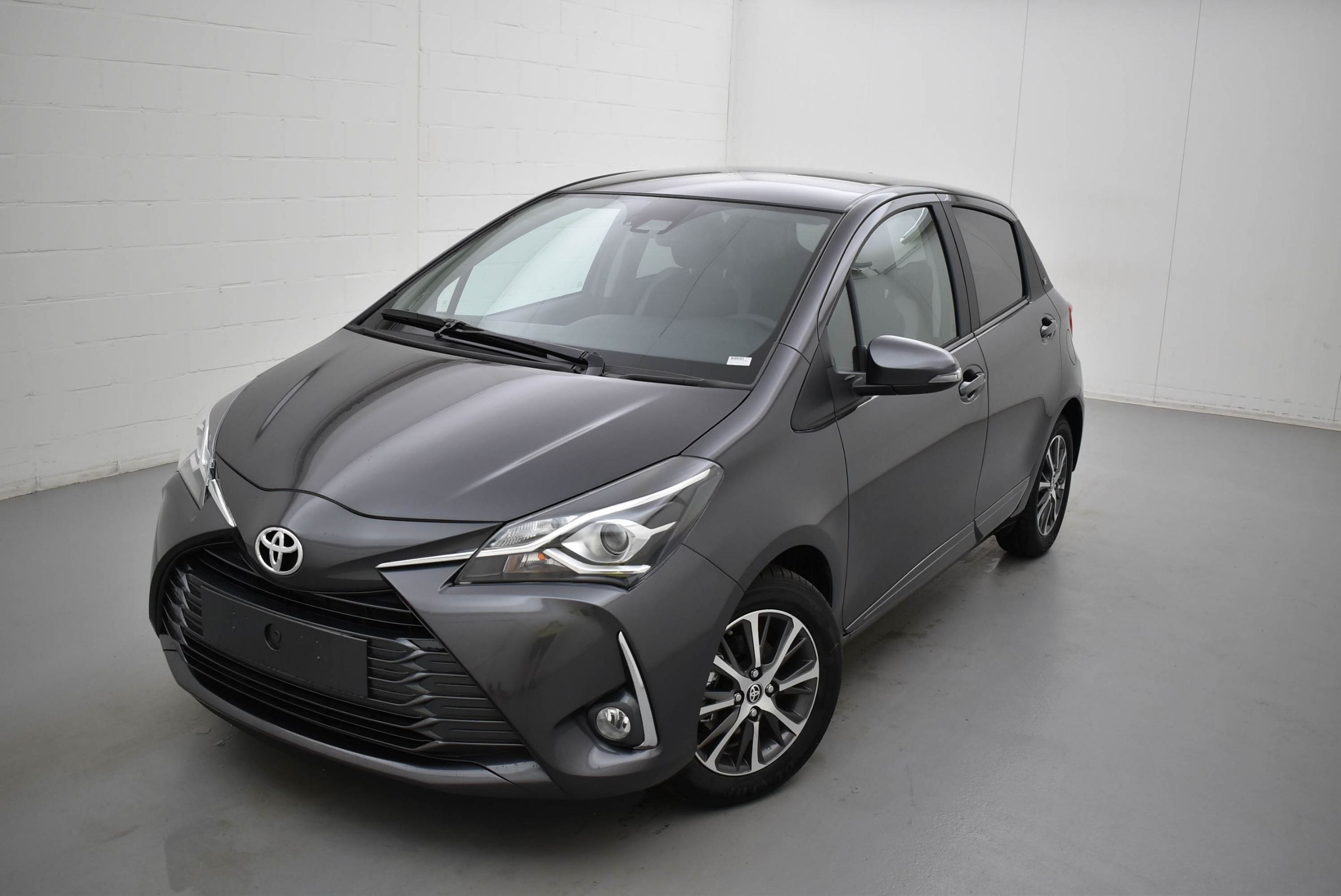 Toyota Yaris dual vvt-ie Y20 111 AT